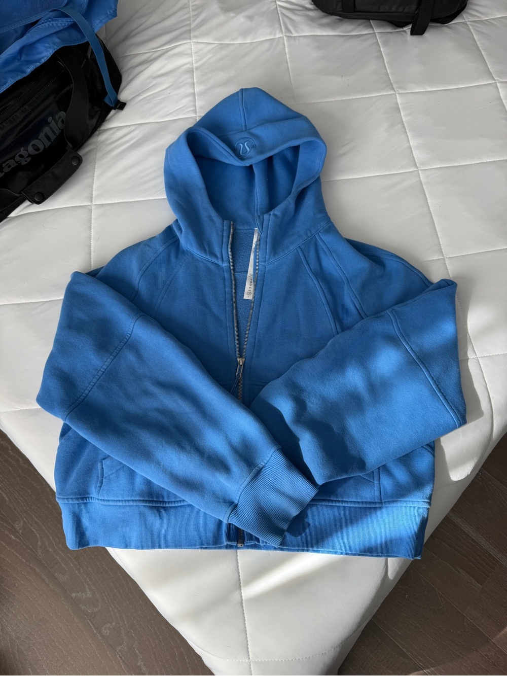 Lululemon Athletica Blue Zip-Up Scuba Hoodie